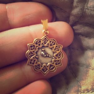 Alex and ani zodiac sign pendant (cancer)